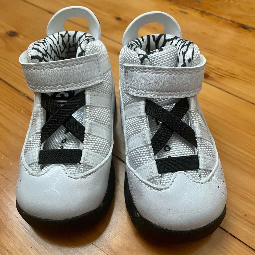 Toddler Air Jordan 6 Rings (TD), NIB never worn. White/black - Picture 4 of 5